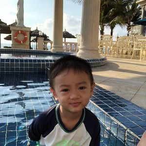 Meet your Posher, Minh